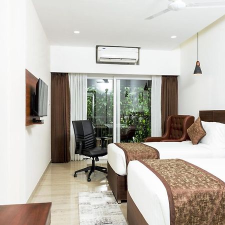 The Runway Hotel Kochi Ngoại thất bức ảnh