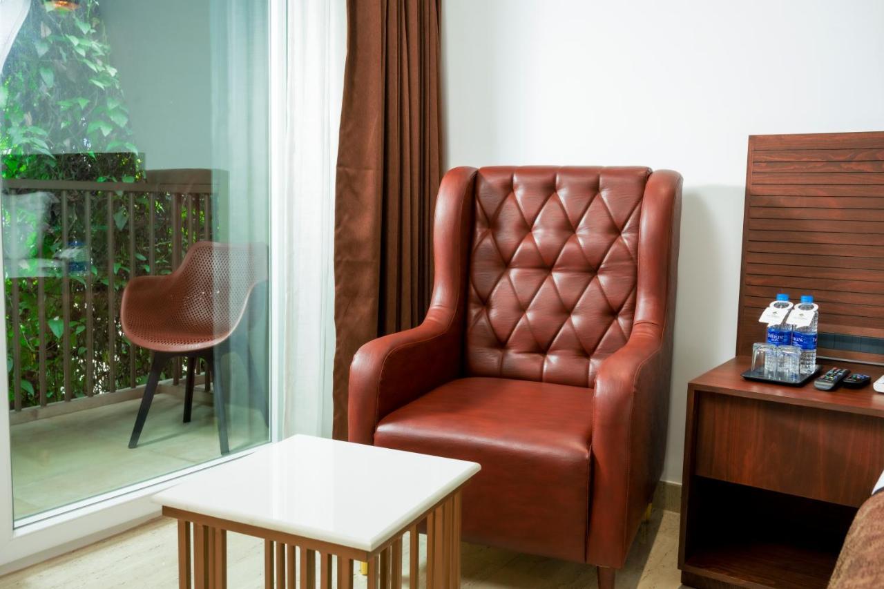 The Runway Hotel Kochi Ngoại thất bức ảnh